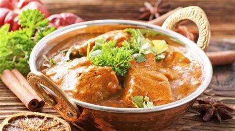 Not only that but from the sauces to the toppings, everything is made fresh from scratch every day. 10 Best Indian Curries - NDTV Food