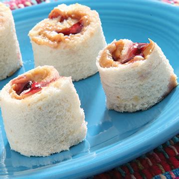Prepackage sushi, sashimi rolls, and other fresh selections with this emperor's select 5 1/4 x 8 1/2 deli sushi and desserts miramar this tasty life from i0.wp.com. PB & Jelly Sushi Roll - Recipe from Price Chopper