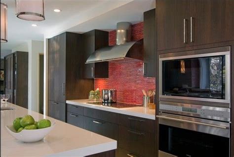 Upgrade your kitchen with the latest design trend! Red Backsplash! | Red backsplash, Kitchen cabinets, Kitchen