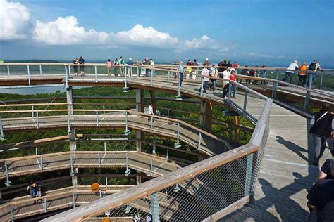 Sommervarieté binz eine bunte und die fantasie anregende mischung aus magie, comedy, artistik top sehenswürdigkeiten auf rügen. Ausflugstipps Rügen - Sehenswürdigkeiten Rügen