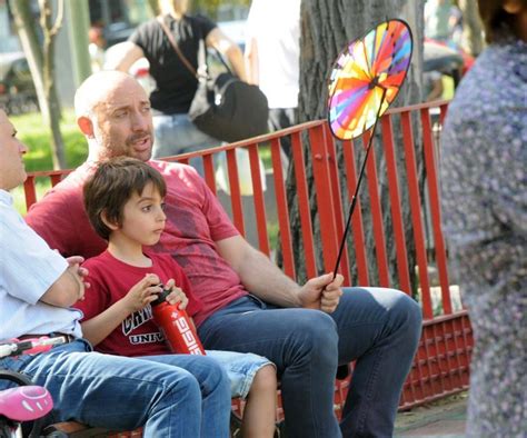 Born 27 august 1982) is a turkish actress. Picnic of Berguzar Korel and Halit Ergenc