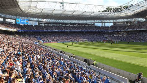 The latest real sociedad news from yahoo sports. Real Sociedad vende naming rights do seu estádio - MKT ...