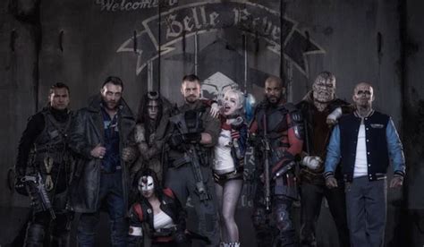 Batman Pops Up In New Suicide Squad Trailer The Credits