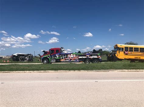 Leander ISD bus, FedEx delivery truck involved in crash | KXAN Austin