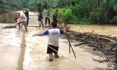 Ibu negara merujuk kepada bandar pentadbiran bagi sesuatu negara. Diguyur Hujan Deras, Calon Ibu Kota Negara Penajam Paser ...