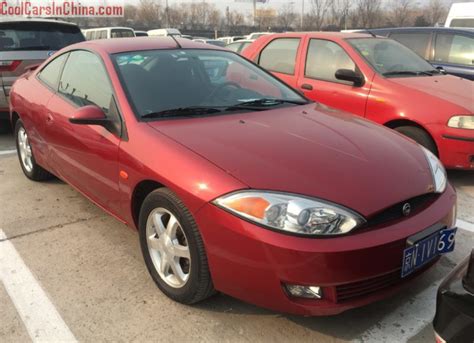 Only a two door hardtop was available with standard simulated leather bucket seats, hideaway headlights, and a standard with the gt package was a 390 cid v8 rated at 335 bhp. Mercury Cougar V6 Is A Stylish American Sportscar Of A ...