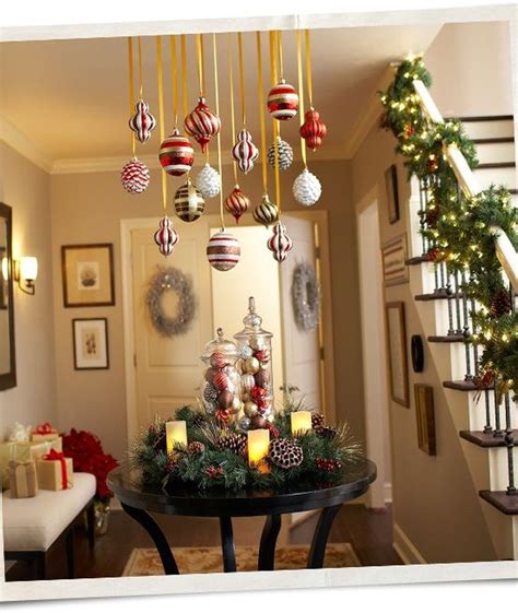 43 Elegant Hanging Ceiling Winter Decoration Ideas | Christmas hanging