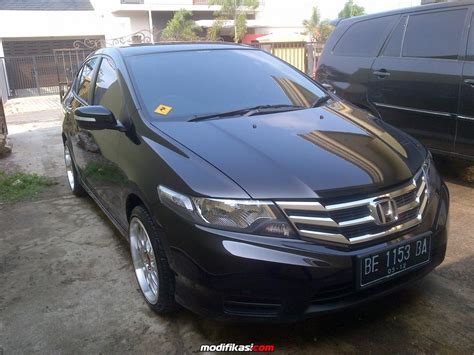 These particular model year honda city(s) had a low ground clearance and damping setup which made them scrape their belly every time it passed over a nasty. Modifikasi Honda City Gm2 | Modifikasi Style