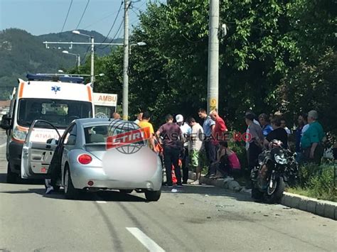 Moto 3 star jason dupasquier, 19, gets airlifted to hospital after being struck by another bike following horror crash in italian gp qualifying. ÎNCĂ UNUL: Motociclist rănit de o șoferiță pe Eminescu din ...