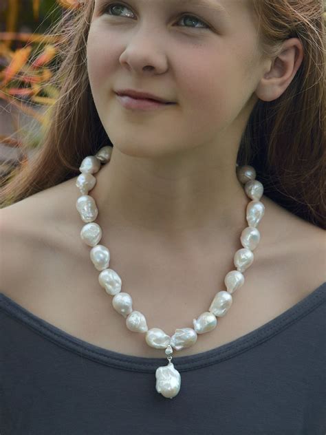 Baroque Freshwater Pearl Necklace 4s Nepogodova New Zealand Fashion
