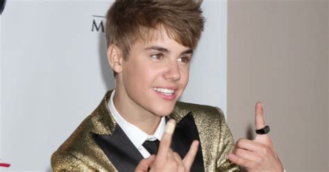 Buzzcanada Justin Bieber Tweets Seth Rogen After Actor Slams Him Again