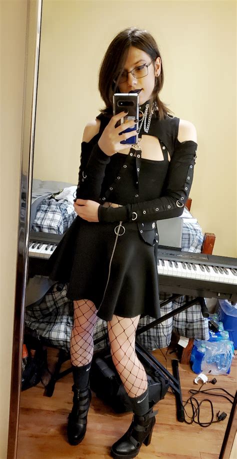 trans goth girl with a messy i just loved my outfit i wore yesterday r gothstyle vlr eng br