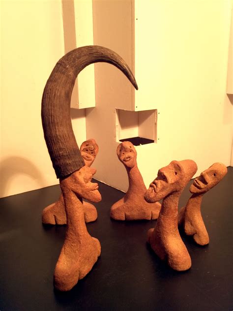 Mini Esculturas Arcilla Refractaria Garra De Buitre Esculturas