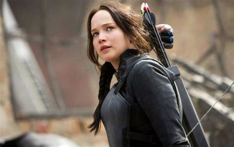 Watch Katniss Meets Cressida And Her Crew In Clip From ‘the Hunger