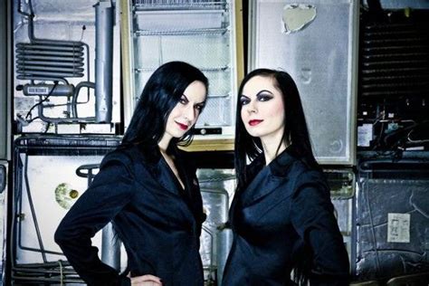 twisted twins jen and sylvia soska favourite horror movies list