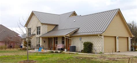 Hurricane and storm victims, reed's metals is here to help. white metal building silver roof | ... many types of underlayments for your residential roofing ...