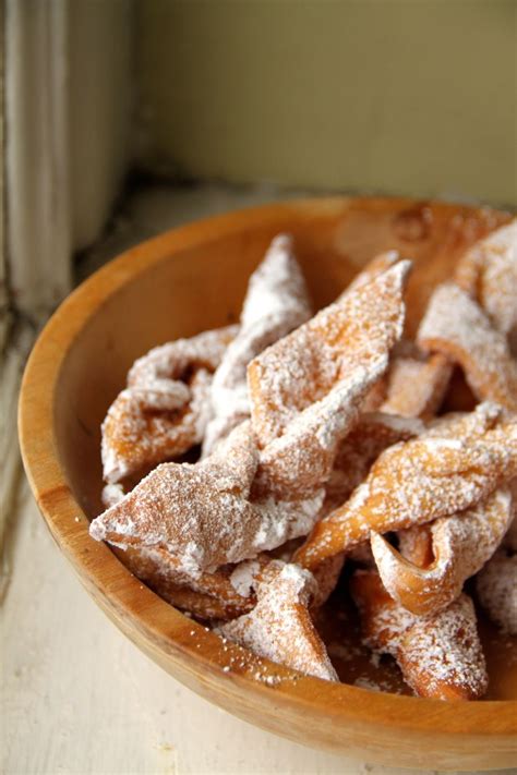 Polish cuisine shares many similarities with other central european cuisines, especially german, austrian and hungarian cuisines, as well as jewish, belarusian, ukrainian. Traditional Polish Christmas Desserts - 12 Devilishly Good Polish Desserts For Your Appetite ...