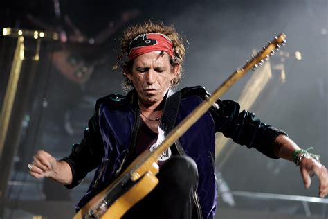 Hear Keith Richards Isolated Guitar From Gimme Shelter Guitar World