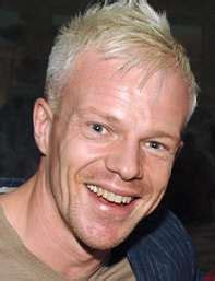 The actor, who played the role of billy merchant, the owner of the fictional office building where the show takes place, reportedly succumbed to a brief and unexpected illness on may 19, according to his obituary. Mark Speight Birthday, Real Name, Age, Weight, Height, Family, Death Cause, Contact Details ...