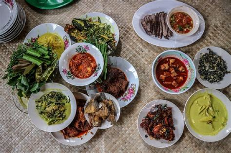 Anjuran makanan untuk penderita darah rendah. 11 Makanan Tradisi Perak Hampir Pupus - Raja Lepak