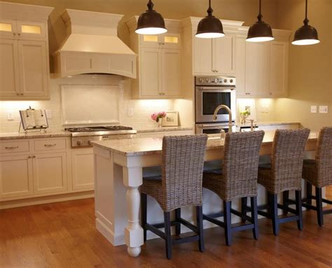 Antique white kitchen cabinets are extremely versatile. Antique White cabinets, Sherwin Williams Universal Khaki ...