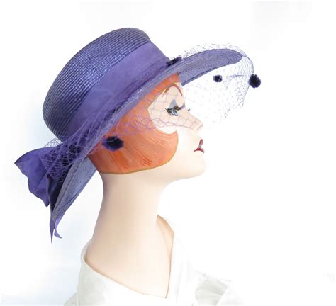 Womans Purple Hat Vintage Lavender With Bow Plaza Suite Purple