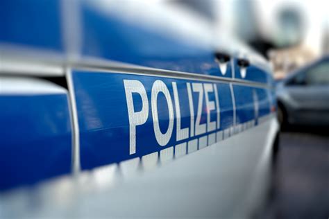 polizei sucht zeugen diebstahl aus auto in bretten bretten