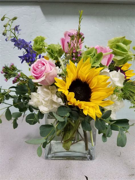 1515 w deer valley rd ste a109. Spring vibe in Surprise, AZ | Flowers With Flair