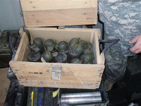 Grenades Whats All This Taping About Article The United States Army