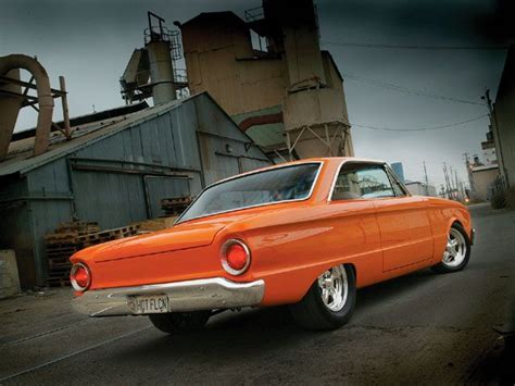 How to Find a Classy Vintage Vehicle in Phoenix Arizona