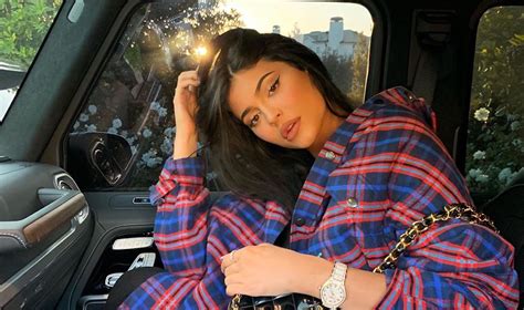 Kylie Jenner Made A Cool 600 Million Selling Half Her Cosmetic Company