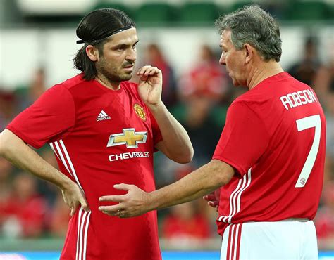It is fair to say victor experienced a challenging but promising first season at united. 4 Yellow Viking Milik MU sebelum Lindelof