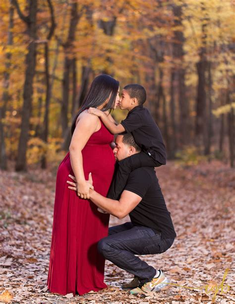 Fall Maternity Session | Fall maternity, Maternity session, Photography