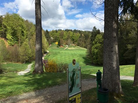 Dalfaber academy course (front 9) aviemore , scotland. http://www.kgcdellach.at Tolle Aussichten ... Loch 10 auf ...