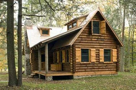 *insulated, vinyl windows (the number of windows depends on the size of the structure) Standout Hunting Cabins . . . Right On Target!