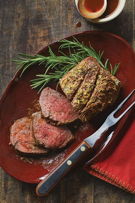 I bought my beef tenderloin at costco, where you have the option to buy it trimmed of sliver skin. Beef Tenderloin Side Dishes Christmas : Easy Slow-Roasted ...
