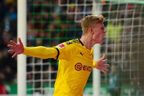 Erling braut haaland prefers to play with left foot. Why Haaland would be the perfect Aguero successor at ...