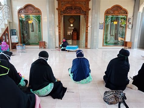 Hal ini kerana, menghargai masa ialah salah satu faktor utama untuk mendisplinkan diri individu. Maraknya KDRT di Masa Pandemi dan Kedudukan Perempuan ...