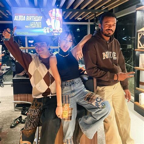 Danna Paola On Instagram Momentos Bonitos Y Este Reencuentro Poderosisisisisimo Fashion