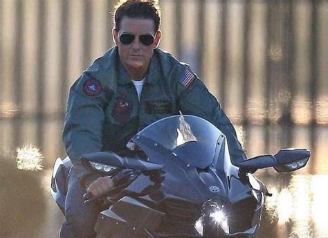 Tom Cruise Top Gun Motorcycle Tom Cruise Rides A Motorbike In New