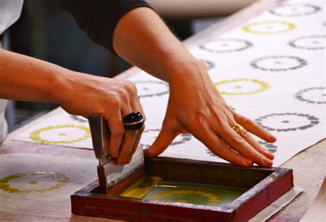 What Is Hand Screen Printing How To Do Hand Screen Printing