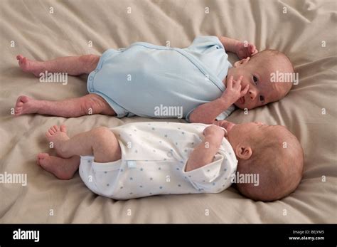 Premature Babies Identical Twin Boys Stock Photo Alamy