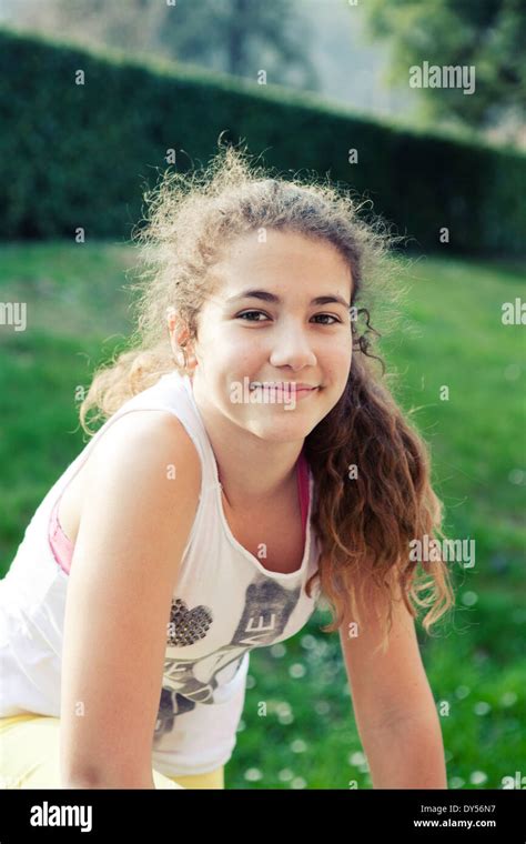 Teen Mädchen Porträt Fotos Und Bildmaterial In Hoher Auflösung