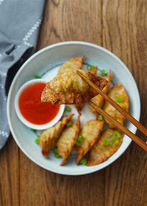 Crispy Deep Fried Dumplings Khins Kitchen Asian Dumplings Recipe