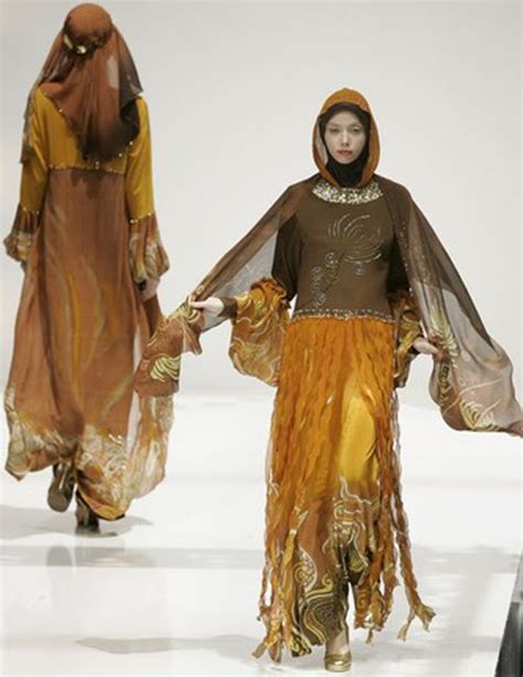 design Muslim veil: MALAYSIA INTERNATIONAL FASHION WEEK SHOW