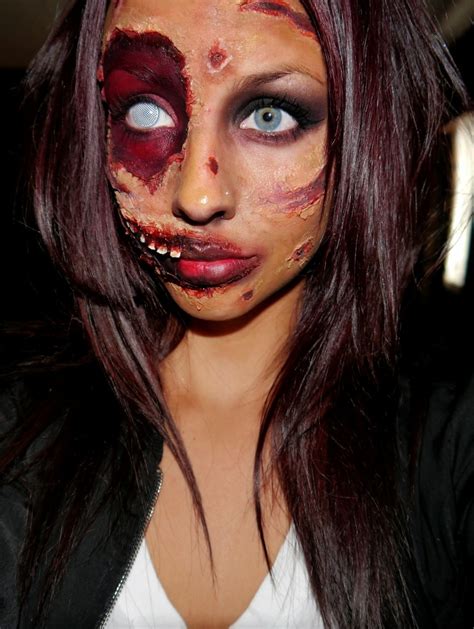 Tuto Comment Se Maquiller En Zombie Pour Halloween - Melissa Bernard | Halloween costumes makeup, Halloween makeup, Zombie