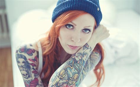 sexy slim pierced tattooed blue eyed long haired red hair teen girl wallpaper 5683 1920x1200
