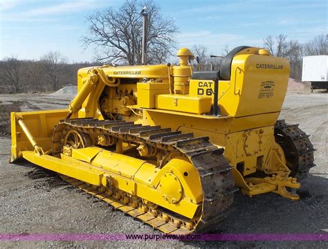 Diff steer, 9u dozer, cat 3408 @ 405hp, 24in es shoes, cab, counterweight contact seller. 1952 Caterpillar D6 dozer | Item L3195 | SOLD! April 21 ...