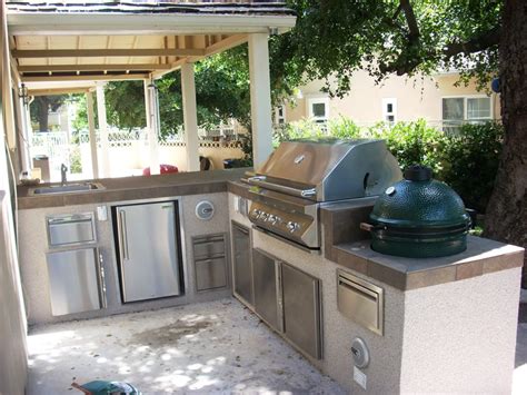 See more ideas about outdoor kitchen design, outdoor kitchen, small outdoor kitchens. Outdoor Kitchen Layout - How to Welcome the Christmas ...