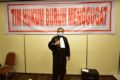 Undang undang buruh kerja lebih masa. MK Mulai Sidangkan Uji Materi UU Cipta Kerja yang Diajukan ...